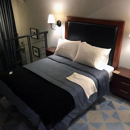 La Perla Hotel Boutique B&B Guadalajara Bagian luar foto